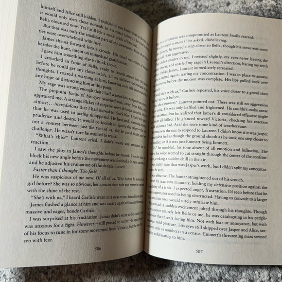 MIDNIGHT SUN TWILIGHT SAGA - Picture 2 of 7